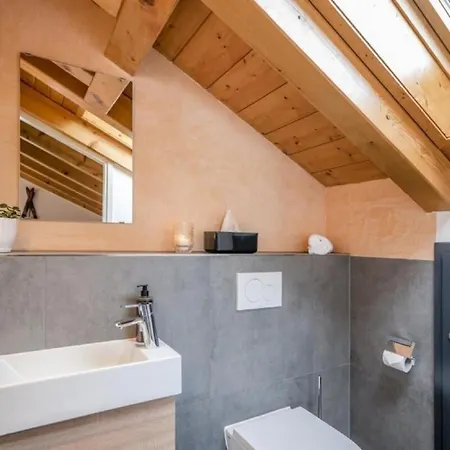Holiday House Die 12 With Sauna Appartement Hohenpeißenberg